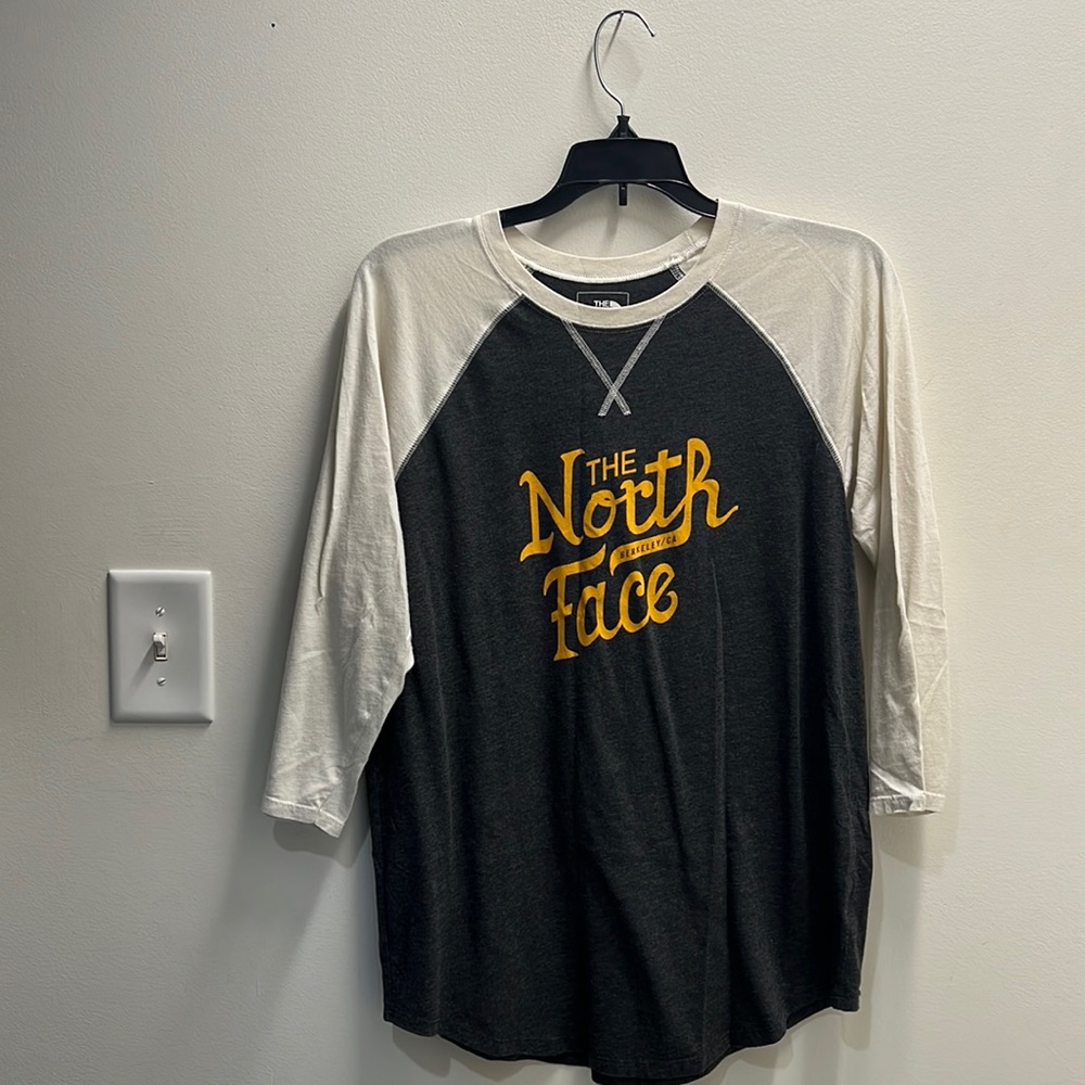 3/4 sleeve north face size medium